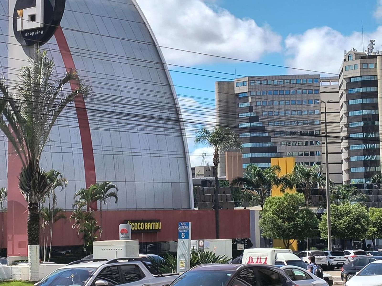 Hotel Grand Mercure Flat Particular Com Varanda, Garagem E Wi-Fi Brasília Luaran gambar
